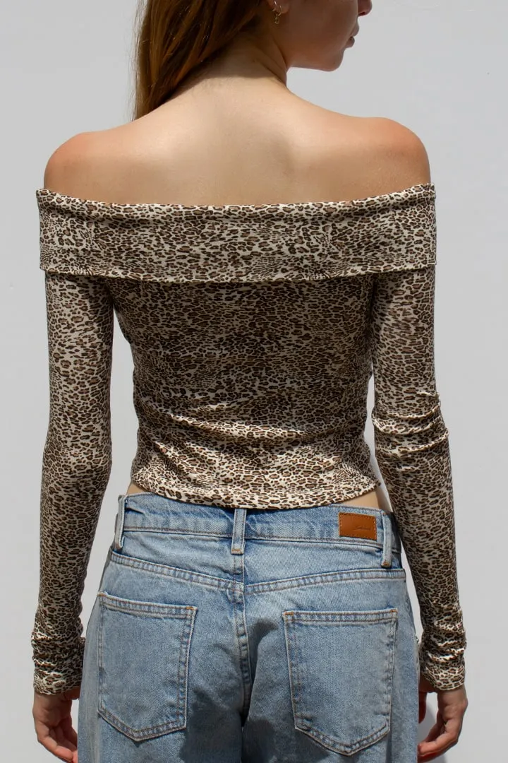 T-shirt off shoulders 